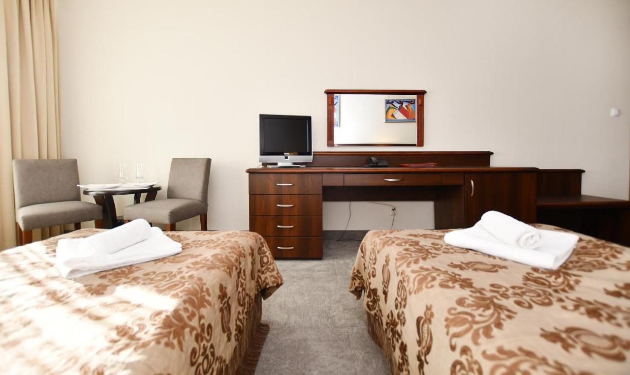 Komfortowy Apartament W Arka Medical Spa コウォブジェク エクステリア 写真